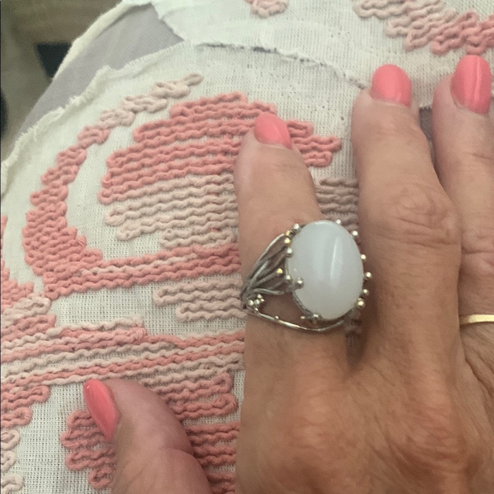 Elegant Silver and Moon Stone Ring Size9